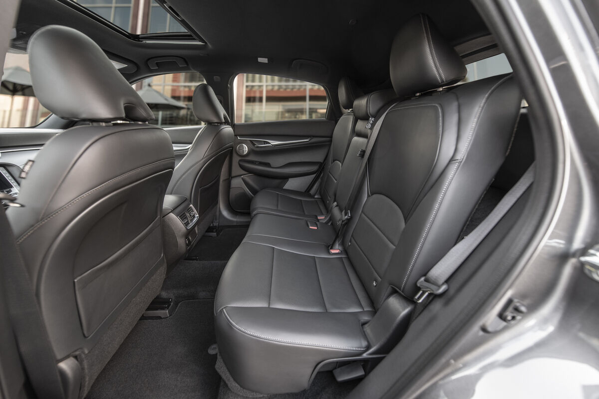 2023-INFINITI-QX55-Interior-13.jpg